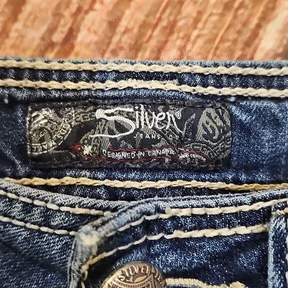 Silver Jeans Women's Boot Cut Jeans. Size 27/31 - Picture 5 of 6